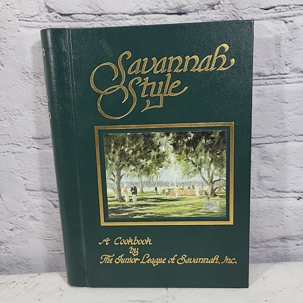 1980 Savannah Style Junior League of Savannah Georgia‎ Cookbook Hardback